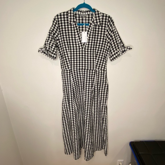 Kenar Dress - Picture 2 of 8